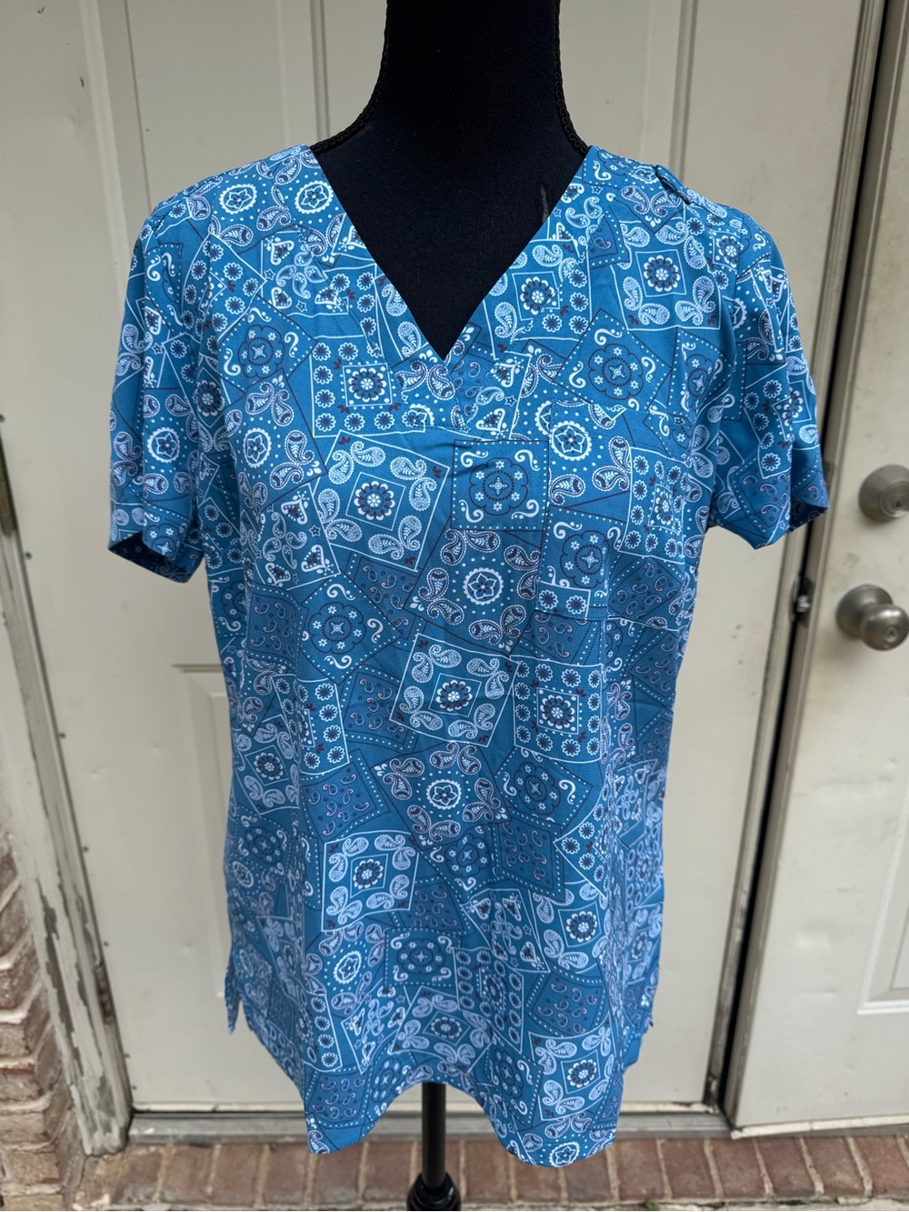 Butter Soft, Blue Bandana-Print,  V-Neck, Short Sleeve, Scrub Top, Size Small